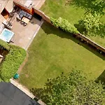 Holiday home Killerby Old Hall - Uk47711 Cayton